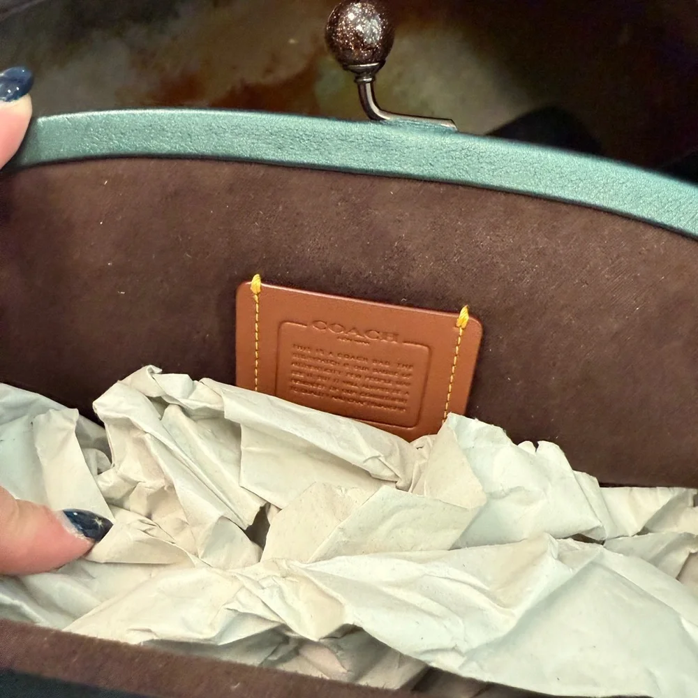 Coach Dark Green kisslock Bag - Picture 2 of 7